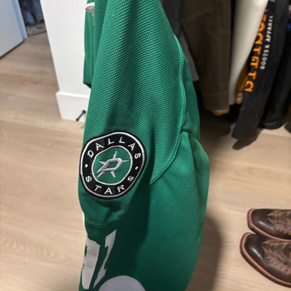 BNWT Tyler Seguin Reebok Jersey - Picture 2 of 5